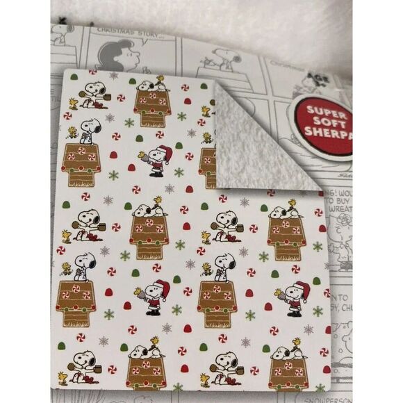 PEANUTS Snoopy Sherpa Backed Throw Blanket Gingerbread House Christmas 50X60” - Picture 4 of 15